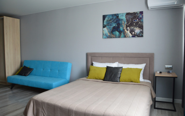 Grey Room S Basseynom RnD Apartments