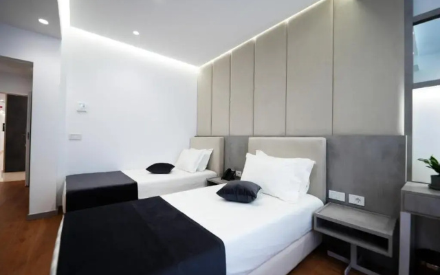 Отель Naos Luxury