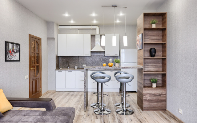 Апартаменты Appartement De Luxe - History