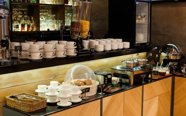 Отель Azimut Кемерово