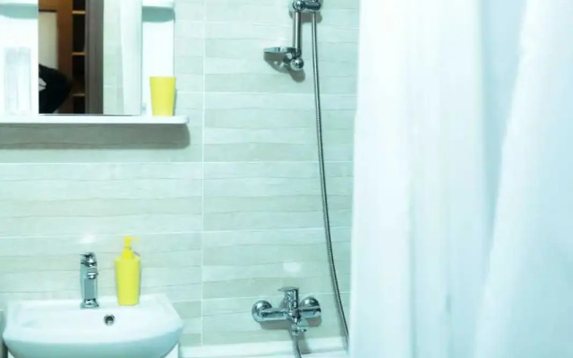 Квартира студия на улице Фёдора Котанова 13/1