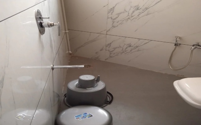 Отель Harsh Amin