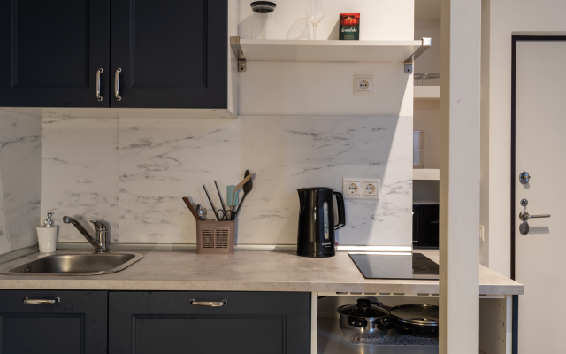 Апартаменты Сергея Макеева 6 (04)