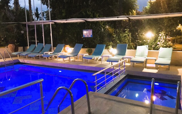 Şima Hotel