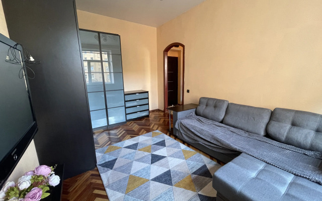 V Tikhom Tsentre Pitera Flat