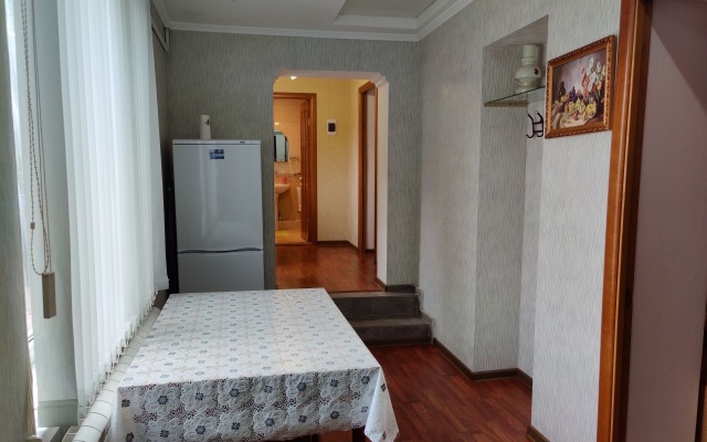 Квартира  с 2-мя Комнатами