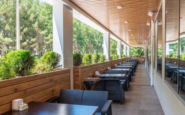 Alean Club Majestic Hotel