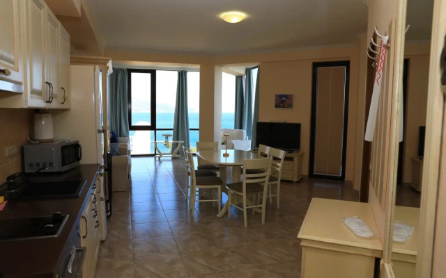 Dolphin Apartments