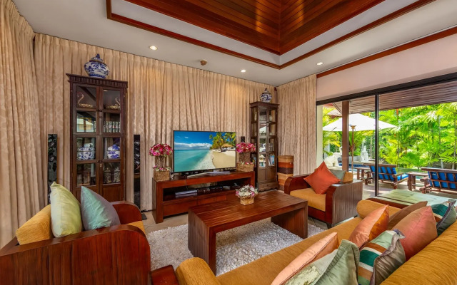 Togian Private Pool Naiharn Beach Villa