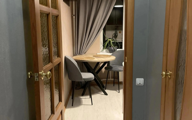 2 Komnatnaya Na 6 Gostey Flat