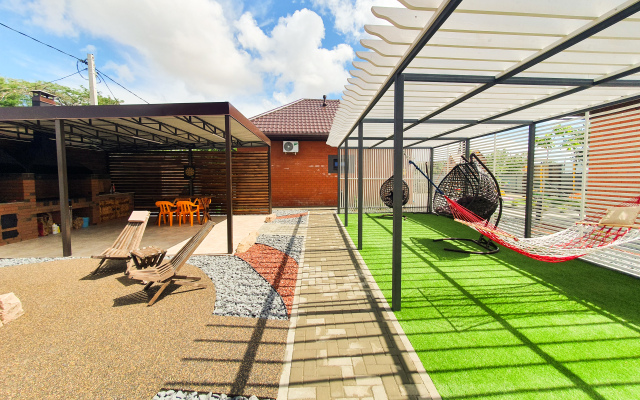 Chastny Dom Na Beregu Azovskogo Morya Private House