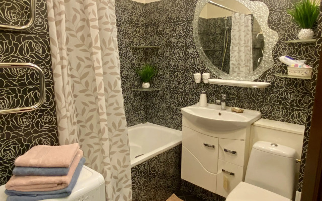 V Turisticheskom Tsentre Flat