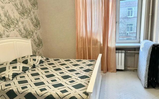 Dvukhkomnatnaya kvartira u m. Profsoyuznaya Flat