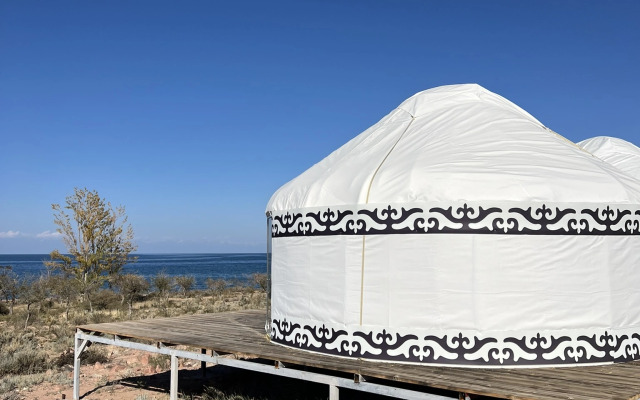 Глэмпинг Oimo Tash Yurt Camp