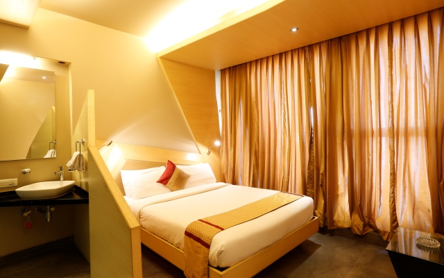 Dragonfly - The Art Hotel