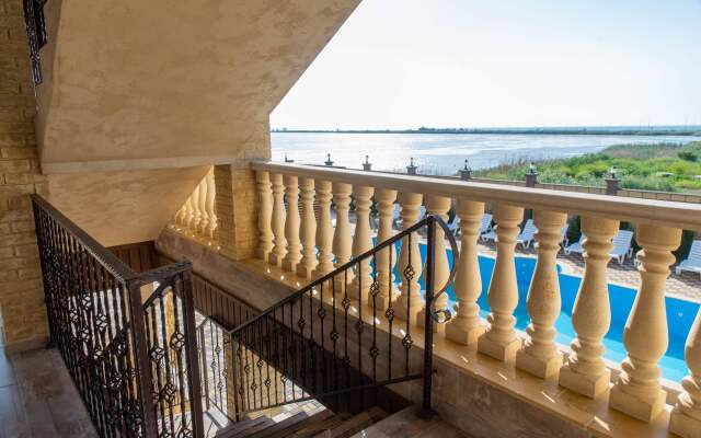 Чеховъ Береговое