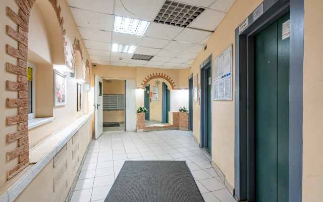 U Metro Grazhdanskiy Prospekt Apartments