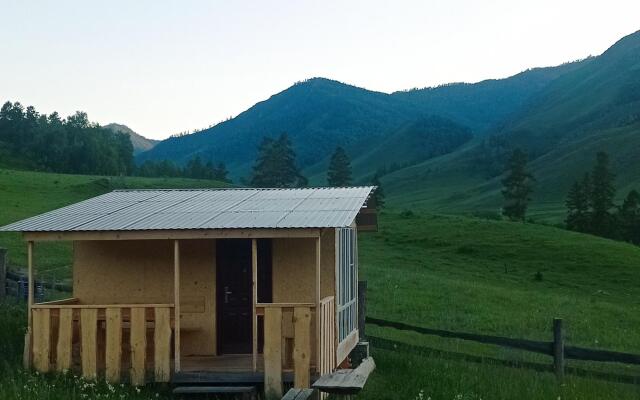 Robinzon04rus Guest House