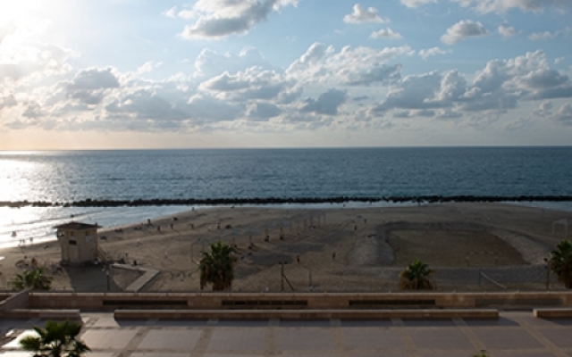 Luxury Suites by Notaly Ariel - Carmel Beach Apartments
