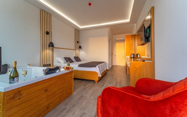 Kalkan Beach Park Hotel