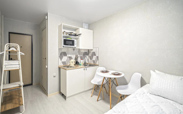 Studiya na Otkrytom shosse Apartments