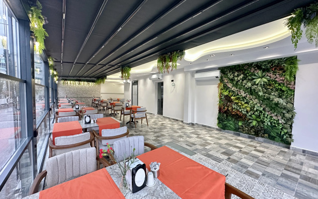 BLOOMTALYA Hotel