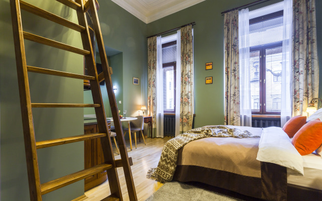OM Apartments