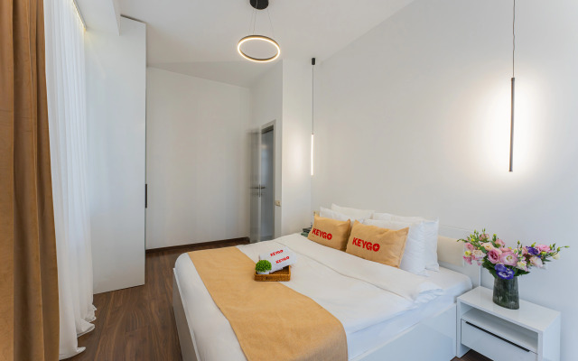 KeyGo #0098, 1 Bedroom, Near City Center Apartments