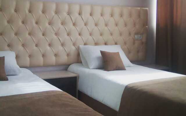 Отель Lux Promo Park & House