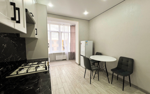 Apart Mv Na Sovestkoy 123/2 Apartment