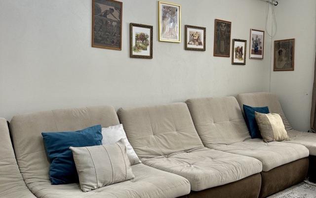 Квартира Просторная с Закрытым Двором и Кондиционером