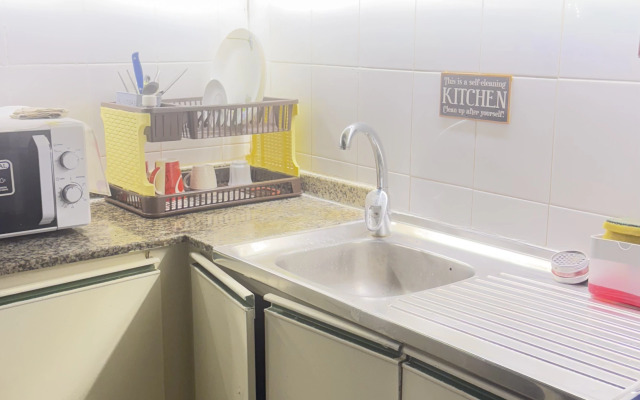 Rovers Boys Dubai Hostel