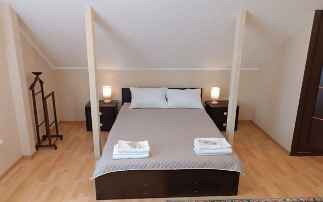 Kamerata Private House