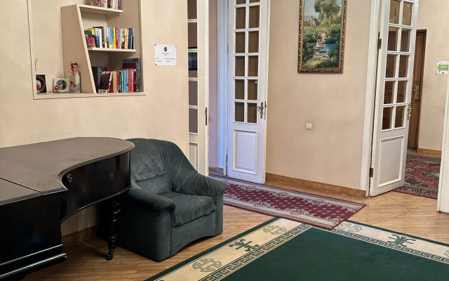 Bridge Yerevan Armenia Guest House