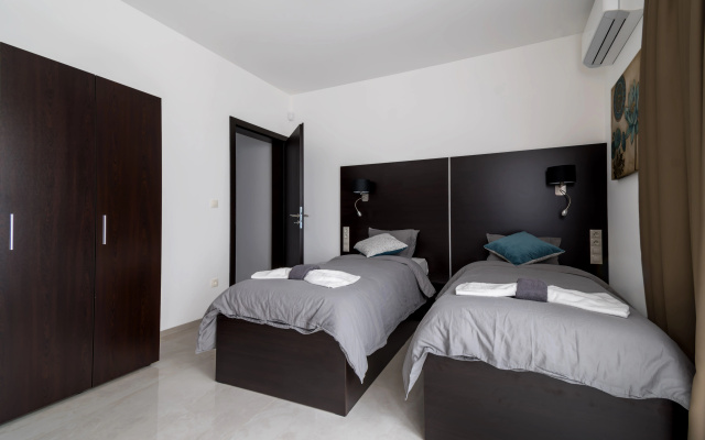 East Residence Airport Apartment