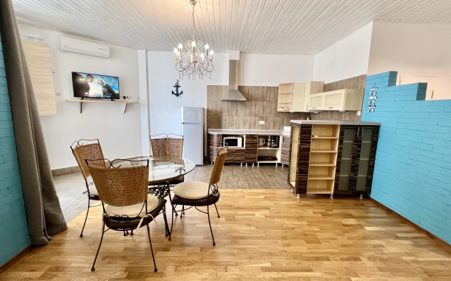 Apartamenty na Cernomorskoj nabereznoj 1g