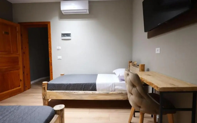 Ikona Hotel
