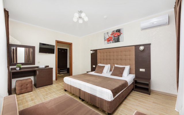 Leonsia Hotel