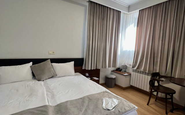 Hotel Mashtots Hotel