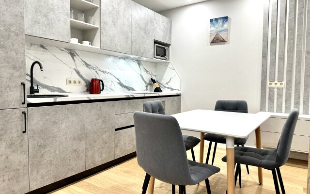 Lyuks Dyu Soley v Rezidentsii Graf Tolstoy Apartments