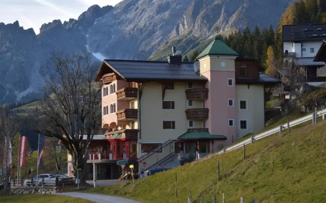 Отель Sonnhof am Hochkonig