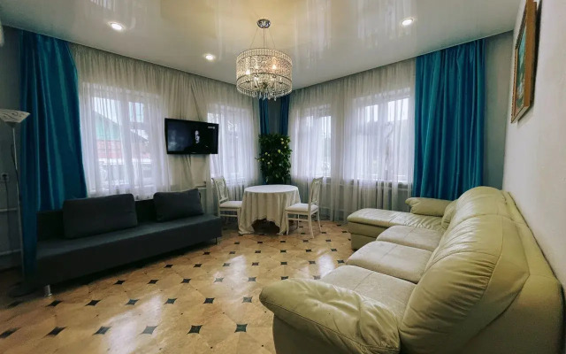 Частный дом на улице Парковая