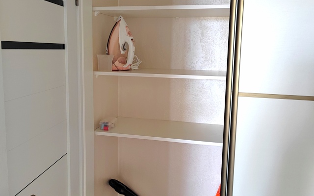 Svetlaya kvartira s prekrasnym vidom Flat