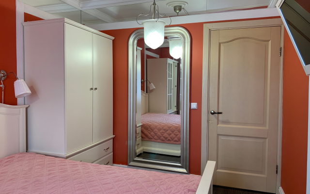 Квартира с дизайнерским ремонтом рядом с аквапарком ЛетоЛето