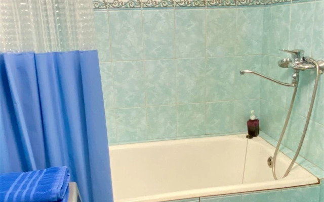 Apartamenty Chetyrekhkomnatnye Apartland S Panoramnym Vidom Na Gorod S 12 Etazha