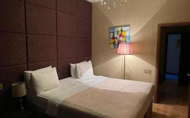 Hotel Grand Mirror