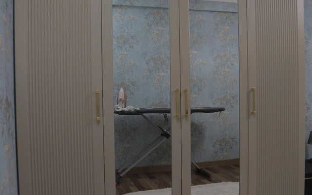Kavkazskaya 18 Flat