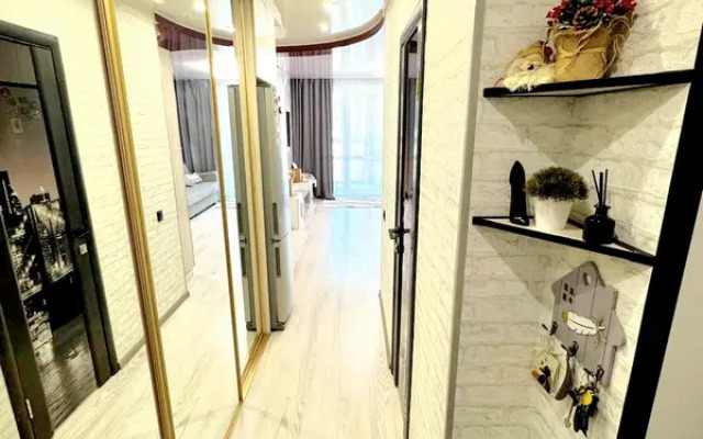 Uyutnaya Studiya Ryadom S Morem Flat