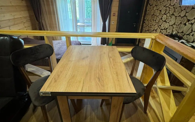 Апартаменты в доме Олега Митяева с видом на озеро