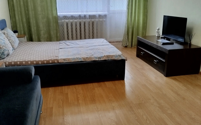 V Tsentre Flat